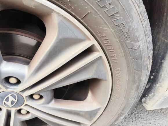 [湖州·浙E] 二手现代北京现代ix252015款 1.6L 自动两驱尊贵型DLX