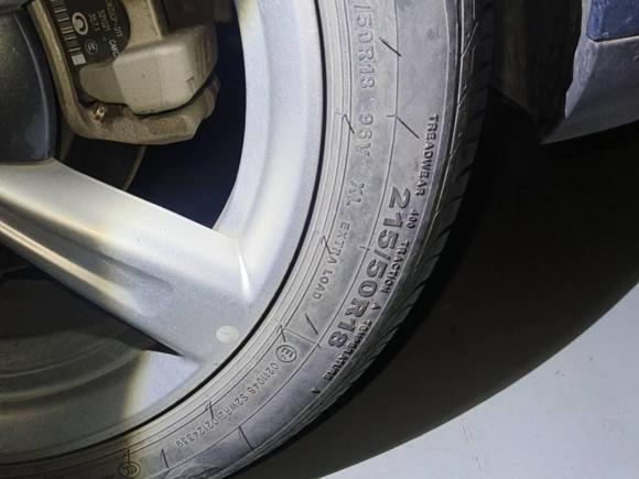 [上海·沪A] 二手欧拉欧拉好猫2021款 400km标准续航 维纳斯版 磷酸铁锂