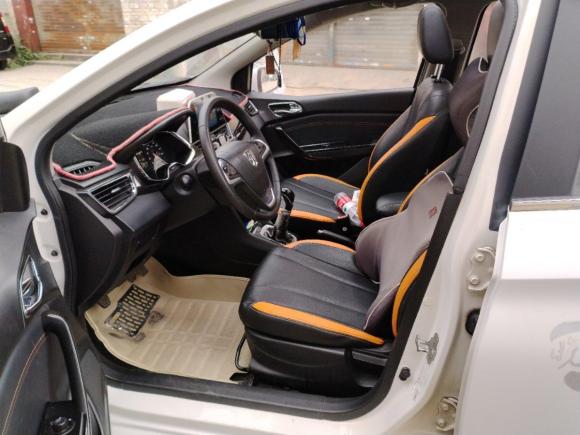 [佛山·粤E] 二手宝骏宝骏3102016款 1.2L 手动豪华型