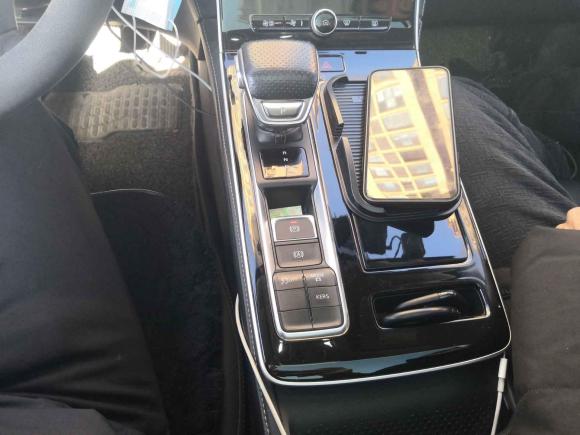 [青岛·鲁B] 二手飞凡汽车飞凡ER62021款 新动版 620km 智行版