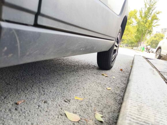 [苏州·浙A] 二手宝骏宝骏E1002019款 250KM 智行版