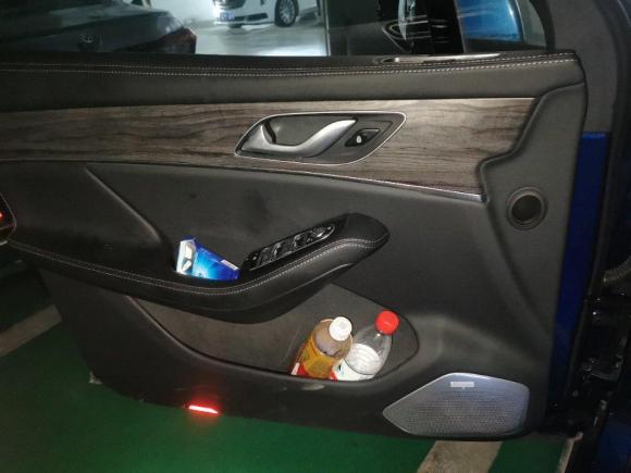 [深圳·粤B] 二手SERES赛力斯赛力斯SF52021款 华为智选四驱版