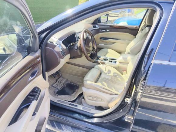 [苏州·苏E] 二手凯迪拉克凯迪拉克SRX2014款 3.0L 精英型