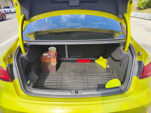 [青岛·鲁B] 二手奥迪奥迪A32018款 30周年年型 Limousine 35 TFSI 进取型