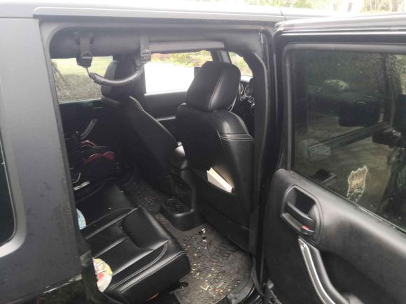 [上海·沪C] 二手Jeep牧马人2015款 3.0L Sahara 四门舒享版