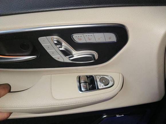 [上海·沪E] 二手奔驰奔驰V级2018款 V 260 L 尊贵加长版 国VI