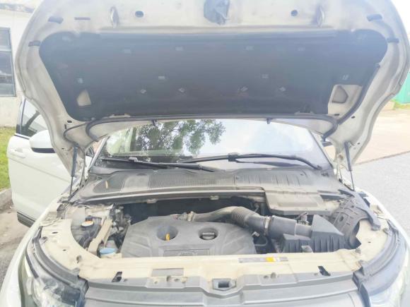 [南昌·赣M] 二手路虎揽胜极光2015款 2.0T 五门智耀版