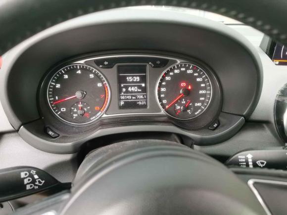 [武汉·鄂A] 二手奥迪奥迪A12016款 30 TFSI Sportback Design风尚版