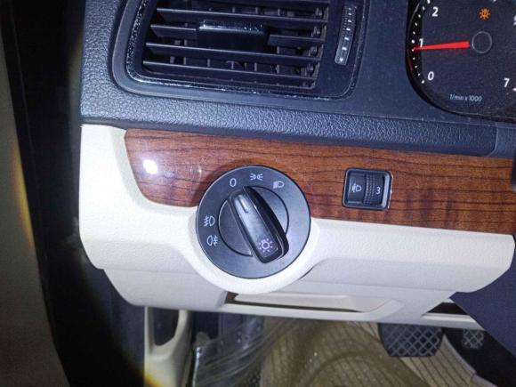 [深圳·粤B] 二手大众朗逸2013款 1.6L 自动舒适版