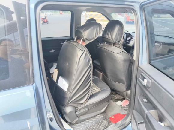 [成都·川A] 二手五菱汽车五菱宏光PLUS2019款 1.5T 手动舒适型 7座