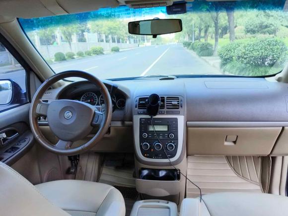 [南通·鲁A] 二手别克别克GL82014款 2.4L 经典版