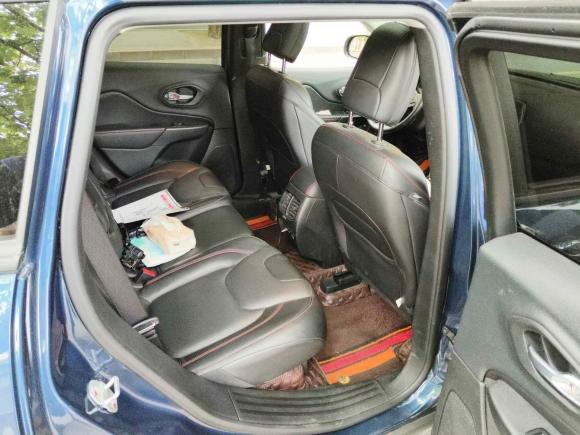 [西安·陕A] 二手Jeep自由光2020款 2.0T 四驱高性能旗舰版