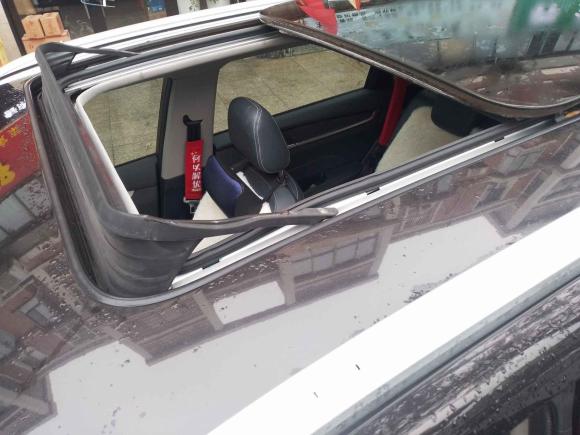 [无锡·苏B] 二手中华中华V72018款 280T DCT尊贵型 5座