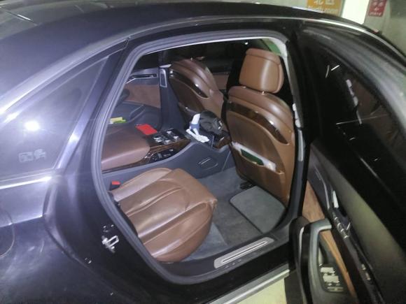 [上海·沪A] 二手奥迪奥迪A82014款 A8L 45 TFSI quattro豪华型