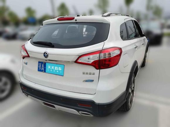 [武汉·鄂A] 二手启辰启辰T70X2016款 2.0L CVT睿趣运动版