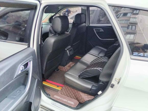 [上海·沪B] 二手江铃驭胜S3502014款 2.4T 自动两驱柴油豪华天窗版7座