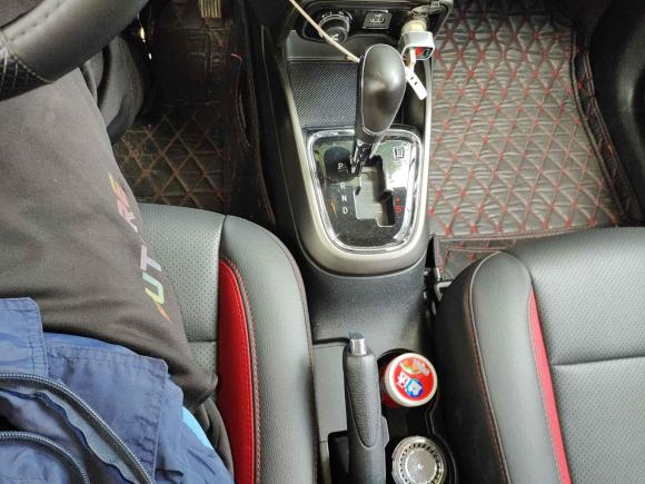 [上海·苏N] 二手长安长安CS152016款 1.5L 自动时尚版