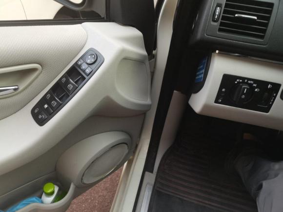 [南京·苏A] 二手奔驰奔驰B级2009款 B 200 时尚型