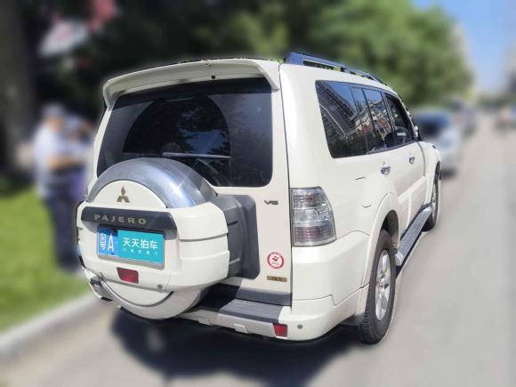 [广州·粤A] 二手三菱帕杰罗2014款 3.0L 精英超越版