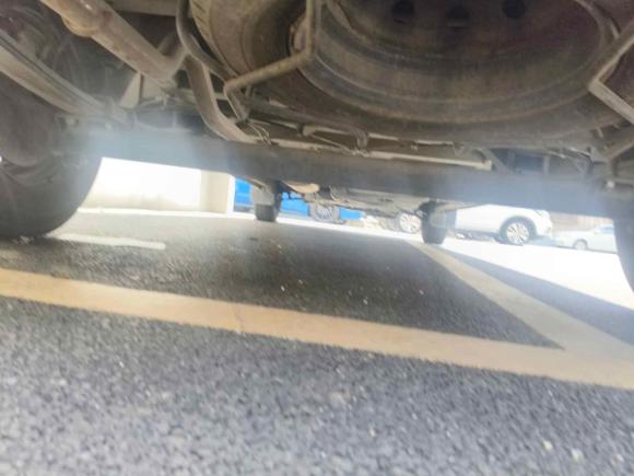 [上海·苏B] 二手上汽大通MAXUS新途V802018款 2.5T 6挡手动傲运通长轴高顶7/10座