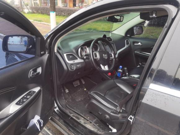 [温州·浙C] 二手道奇酷威2013款 2.4L 两驱尊尚版