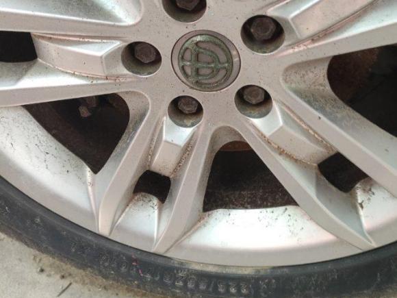 [西安·陕A] 二手中华中华V52012款 1.6L 手动豪华型