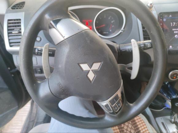 [义乌·浙G] 二手三菱欧蓝德2010款 劲界 2.0 运动版