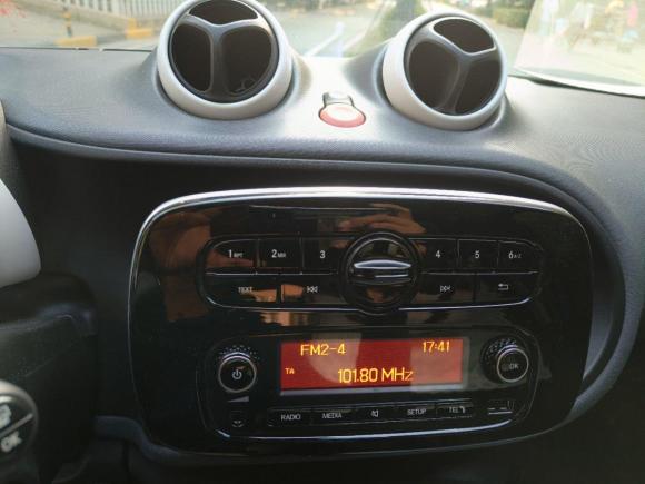 [武汉·鄂A] 二手smartsmart forfour2016款 1.0L 52千瓦灵动版