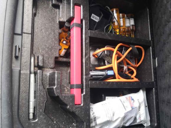 [广州·粤A] 二手荣威荣威RX5新能源2017款 ERX5 EV400 电动互联网至尊版