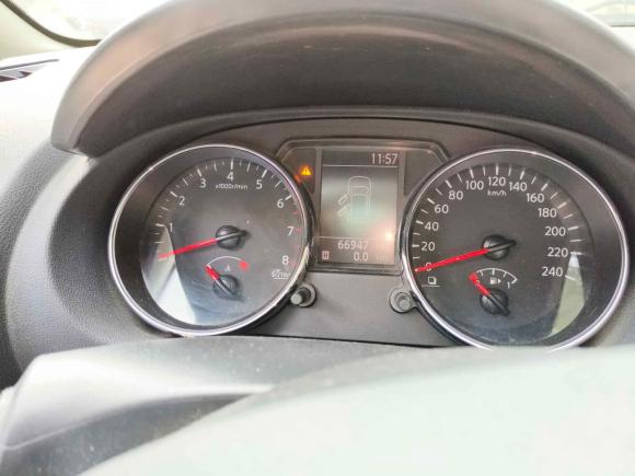 [南京·苏A] 二手日产逍客2012款 2.0XL 火 6MT 2WD