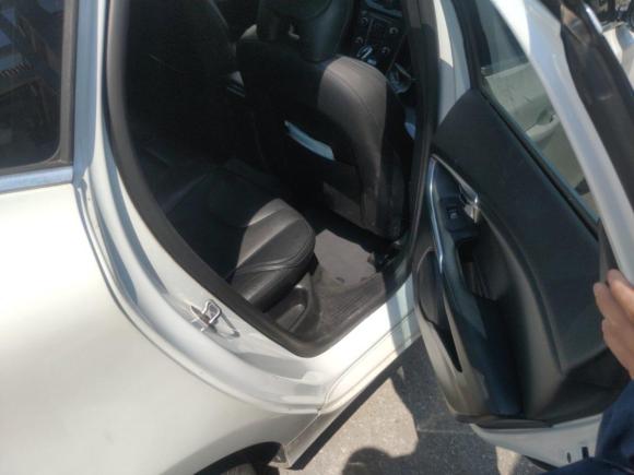 [南通·苏F] 二手沃尔沃沃尔沃V402014款 2.0T 智雅版