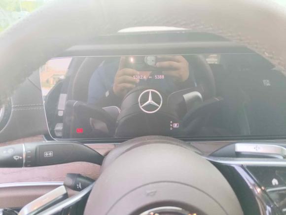 [青岛·鲁U] 二手奔驰奔驰E级2023款 改款 E 300 L 尊贵型