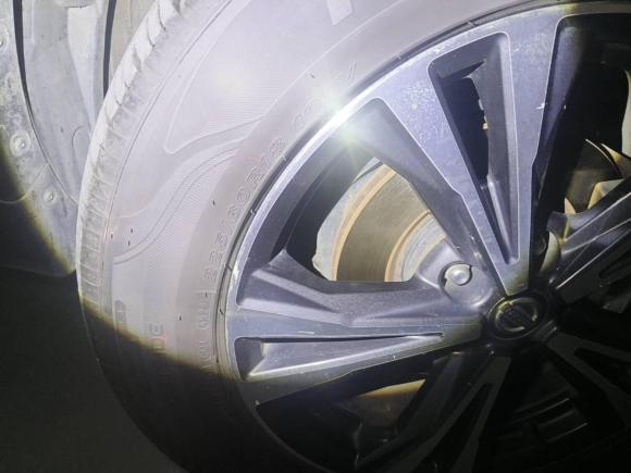 [深圳·粤B] 二手日产奇骏2017款 2.5L CVT领先版 4WD