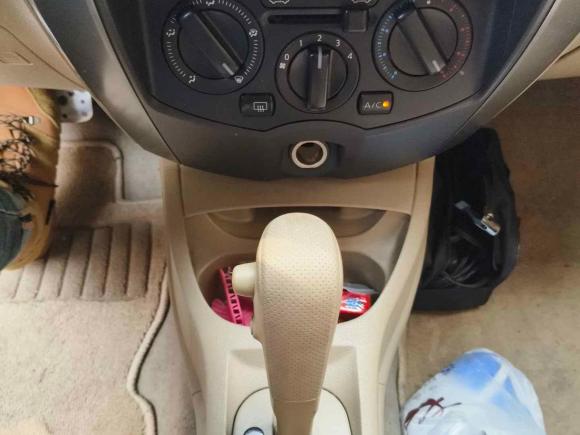 [上海·豫C] 二手日产骊威2010款 劲悦版 1.6L 自动全能型