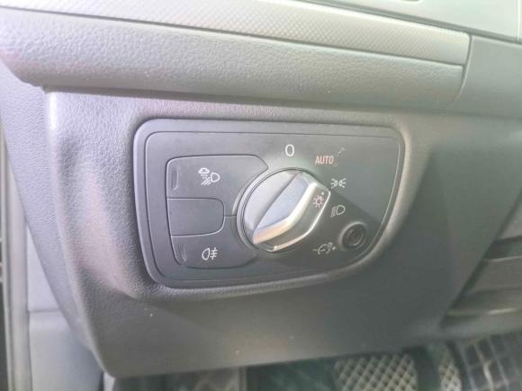 [深圳·粤B] 二手奥迪奥迪A6L2018款 30周年年型 TFSI 进取型