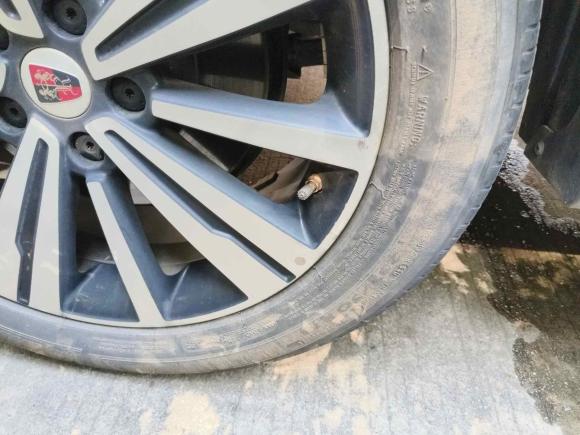 [广州·粤A] 二手荣威荣威RX5新能源2017款 eRX5 50T 混动互联尊贵旗舰版