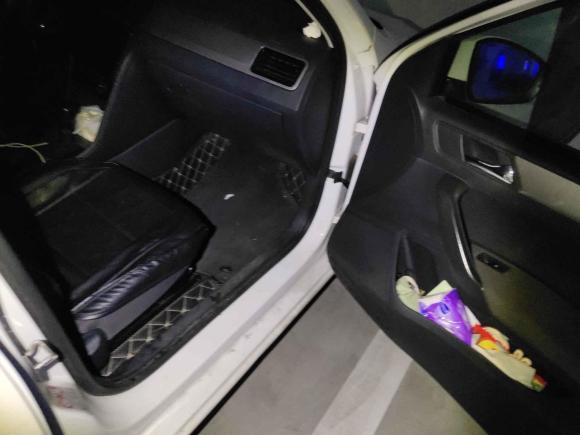 [广州·粤A] 二手大众桑塔纳2015款 浩纳 1.6L 自动风尚型