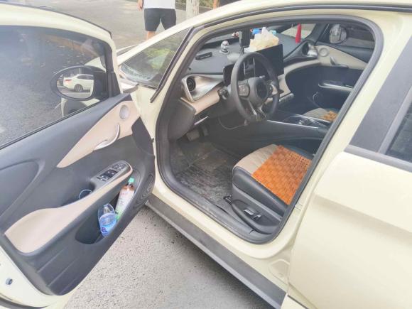 [成都·川A] 二手比亚迪海豚2021款 405km 时尚版