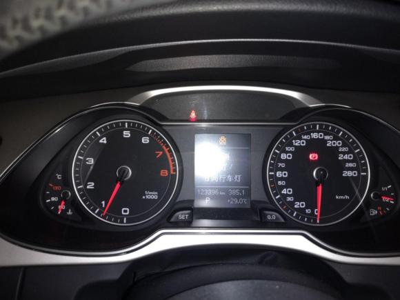 [上海·沪B] 二手奥迪奥迪A4L2013款 40 TFSI quattro个性运动型
