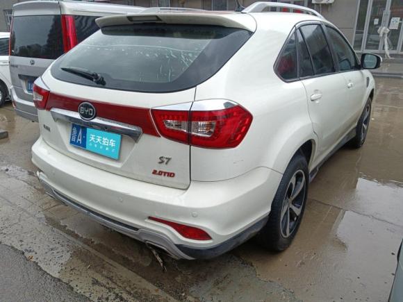 [济南·鲁A] 二手比亚迪比亚迪S72015款 2.0T 升级版 自动尊贵型