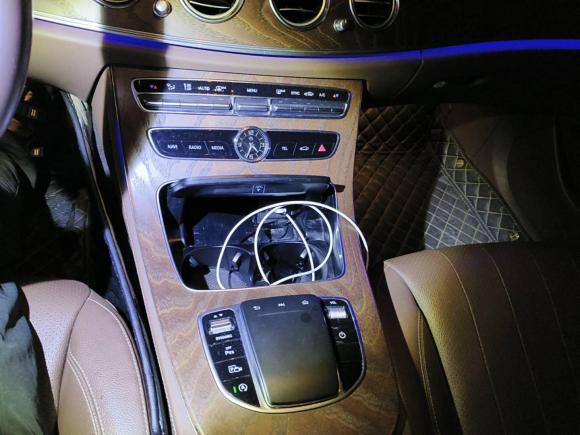 [成都·川A] 二手奔驰奔驰E级2019款 E 300 L 时尚型