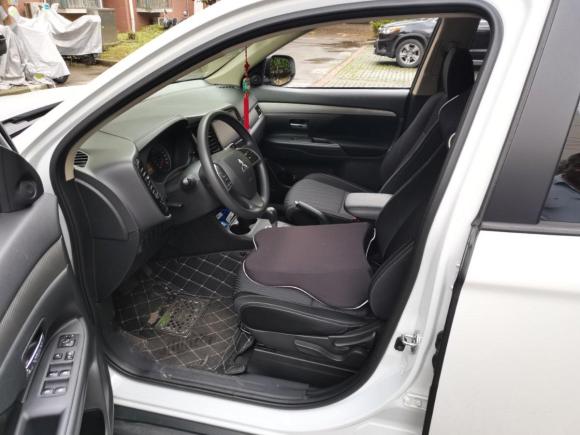 [上海·沪B] 二手三菱欧蓝德2016款 2.0L 两驱风尚版 5座