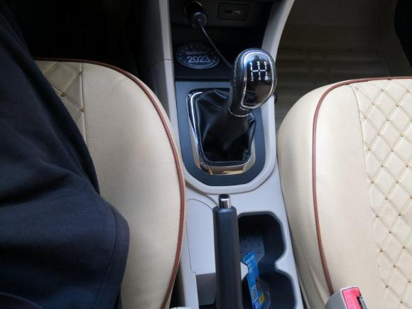 [成都·川A] 二手奇瑞艾瑞泽32015款 1.5L 手动够型版