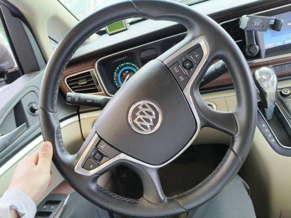 [上海·浙C] 二手别克别克GL82014款 2.4L LT豪华商务行政版