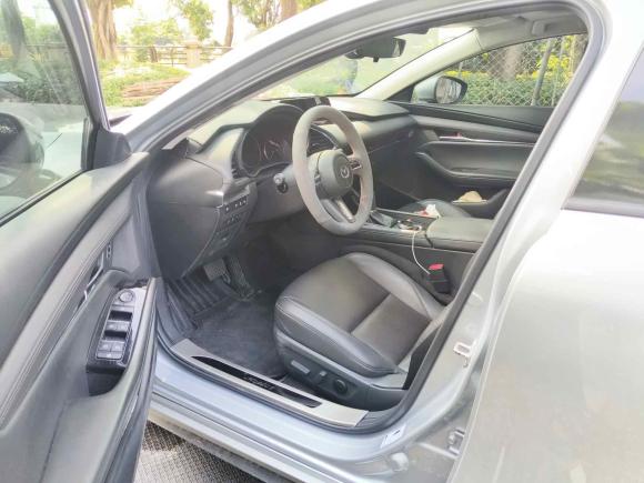 [广州·粤U] 二手马自达马自达3 昂克赛拉2021款 2.0L 自动质睿版