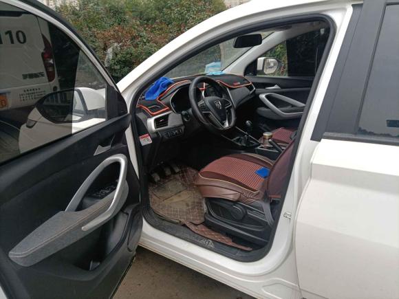 [无锡·苏B] 二手宝骏宝骏5302021款 全球车周年纪念版 1.5T 手动舒适型 6座