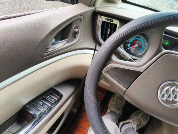 [杭州·浙A] 二手别克别克GL82011款 2.4L CT豪华商务舒适版