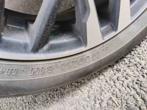 [成都·川A] 二手奇瑞新能源小蚂蚁2022款 改款 甜粉款 半糖版 磷酸铁锂 30.7kWh 30kW 301km