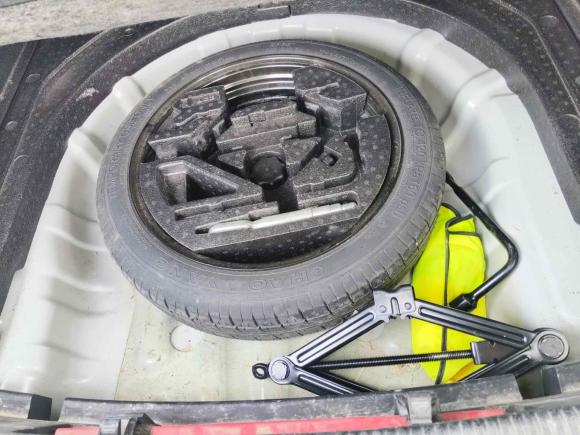 [常州·皖L] 二手荣威荣威i52020款 1.5L 自动4G互联领豪旗舰版