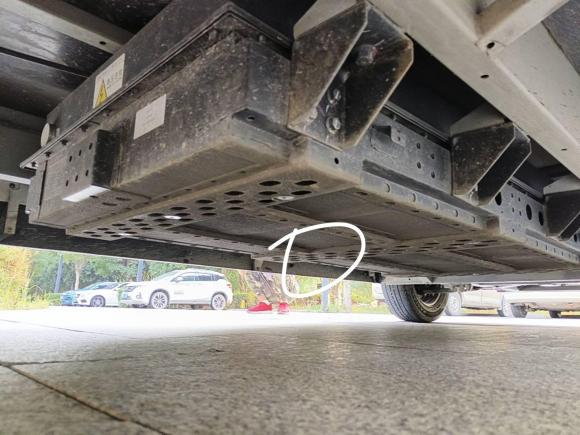 [嘉兴·浙F] 二手福田智蓝精灵E72023款 纯电动厢式运输车 平顶2座 宁德时代46.36kWh